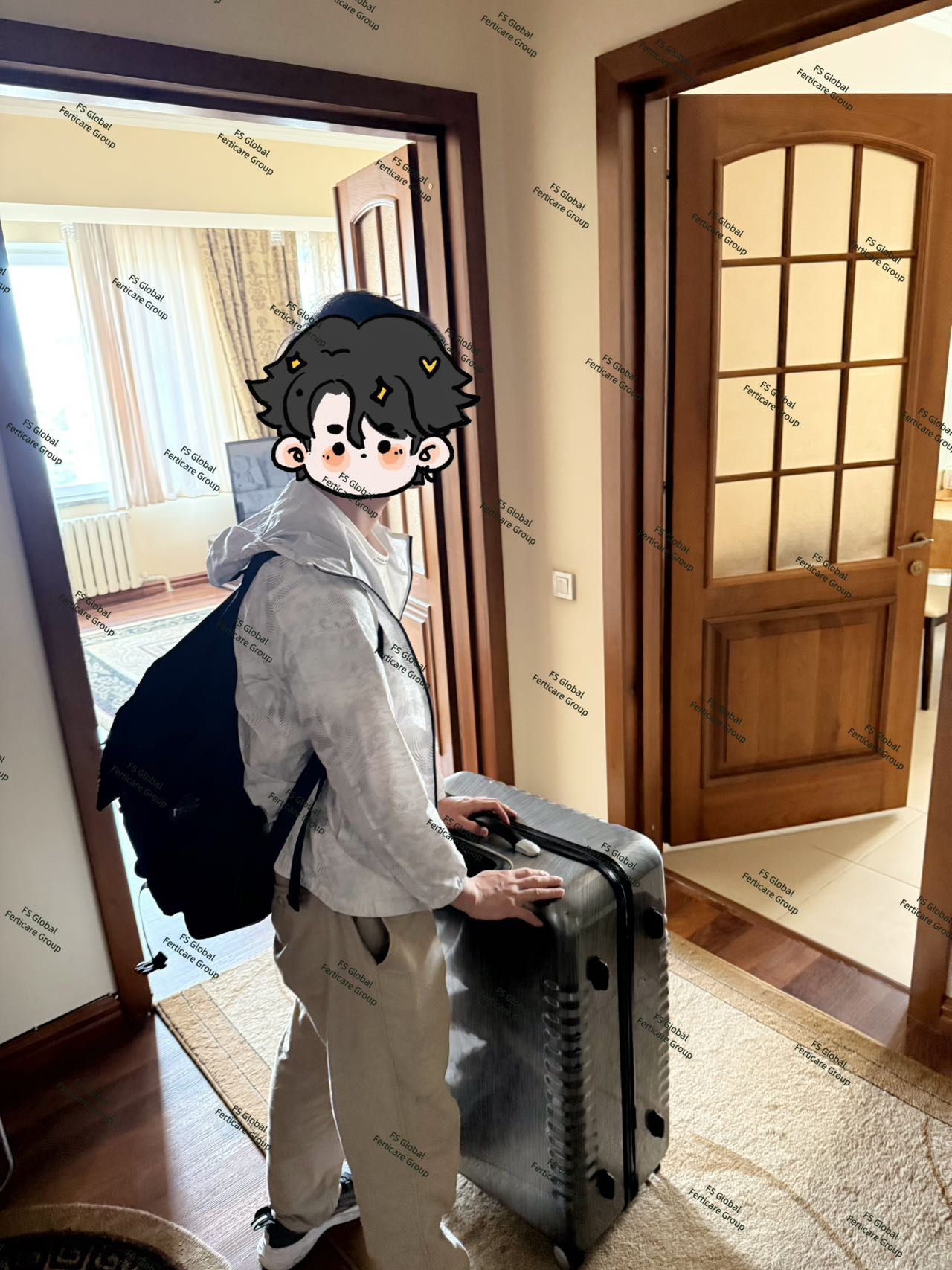 客户携带行李抵达住所。