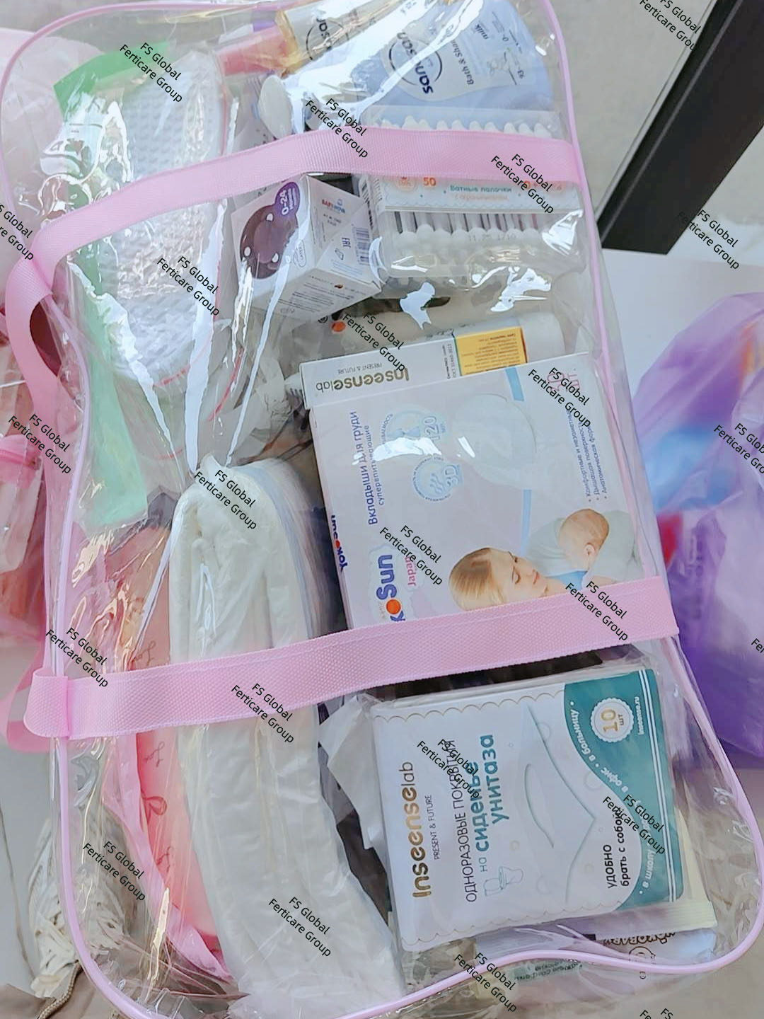 待产包中的护理用品和日常用品。